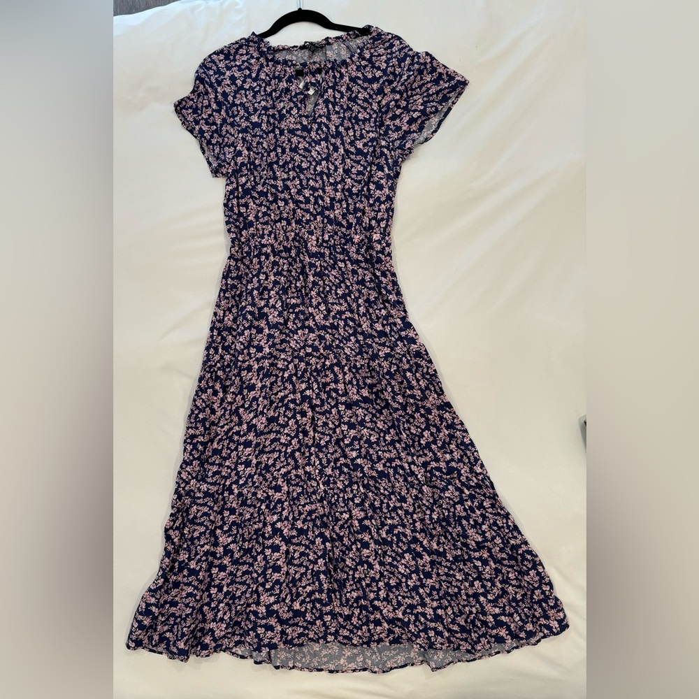 BRAND NEW Medium Velvet Heart Floral Dress